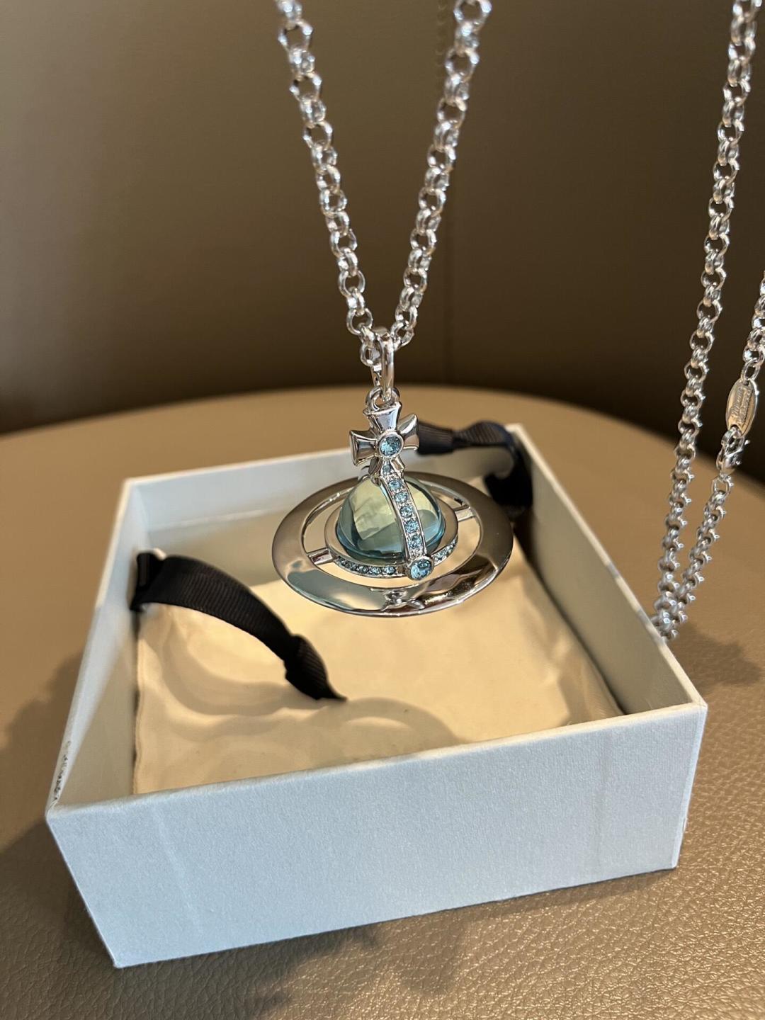 💋 vivienne westwood西太后薇薇安💍英国时装设计师，时装的朋克之母！时尚潮流风格，品质强