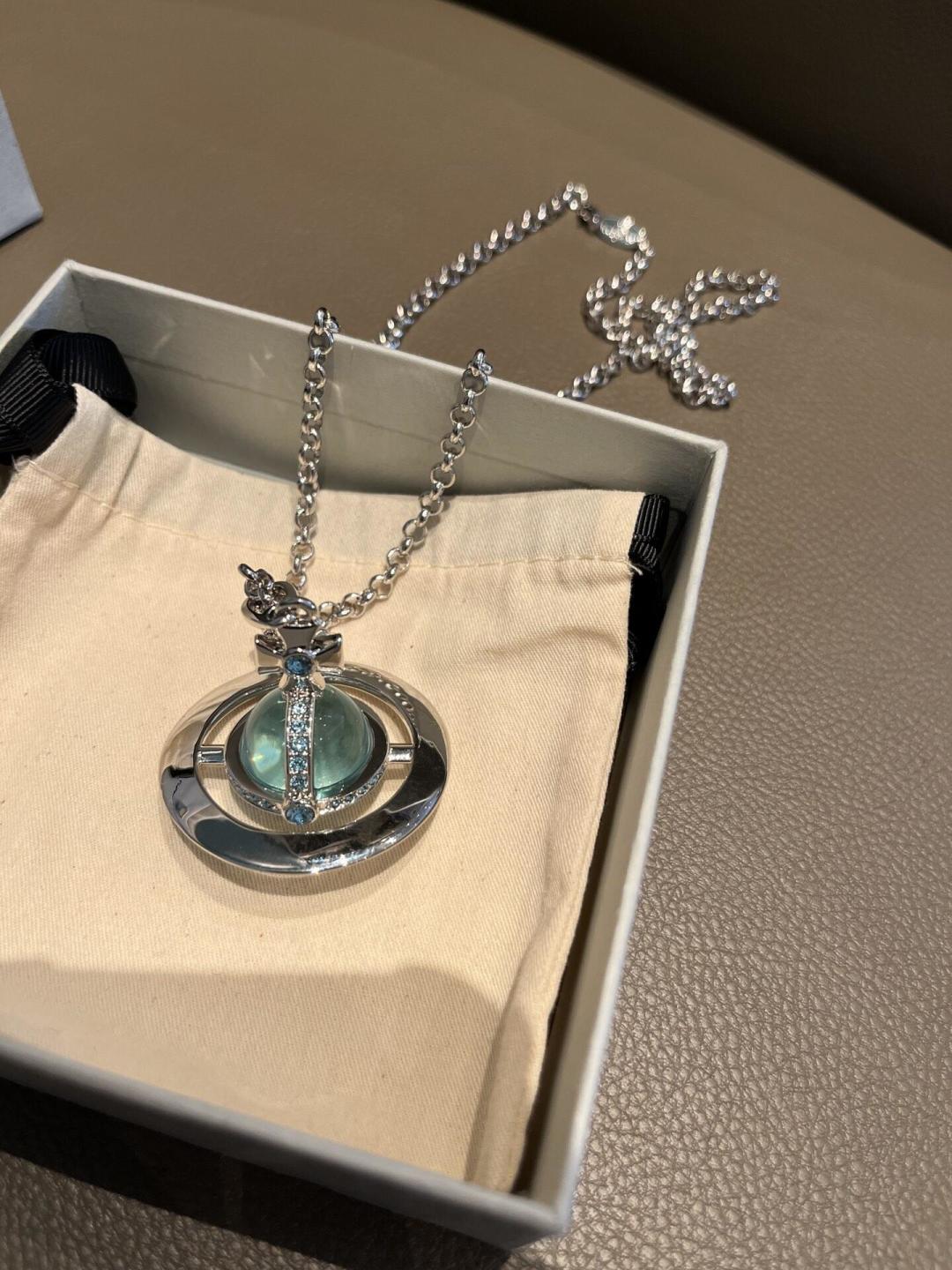 💋 vivienne westwood西太后薇薇安💍英国时装设计师，时装的朋克之母！时尚潮流风格，品质强