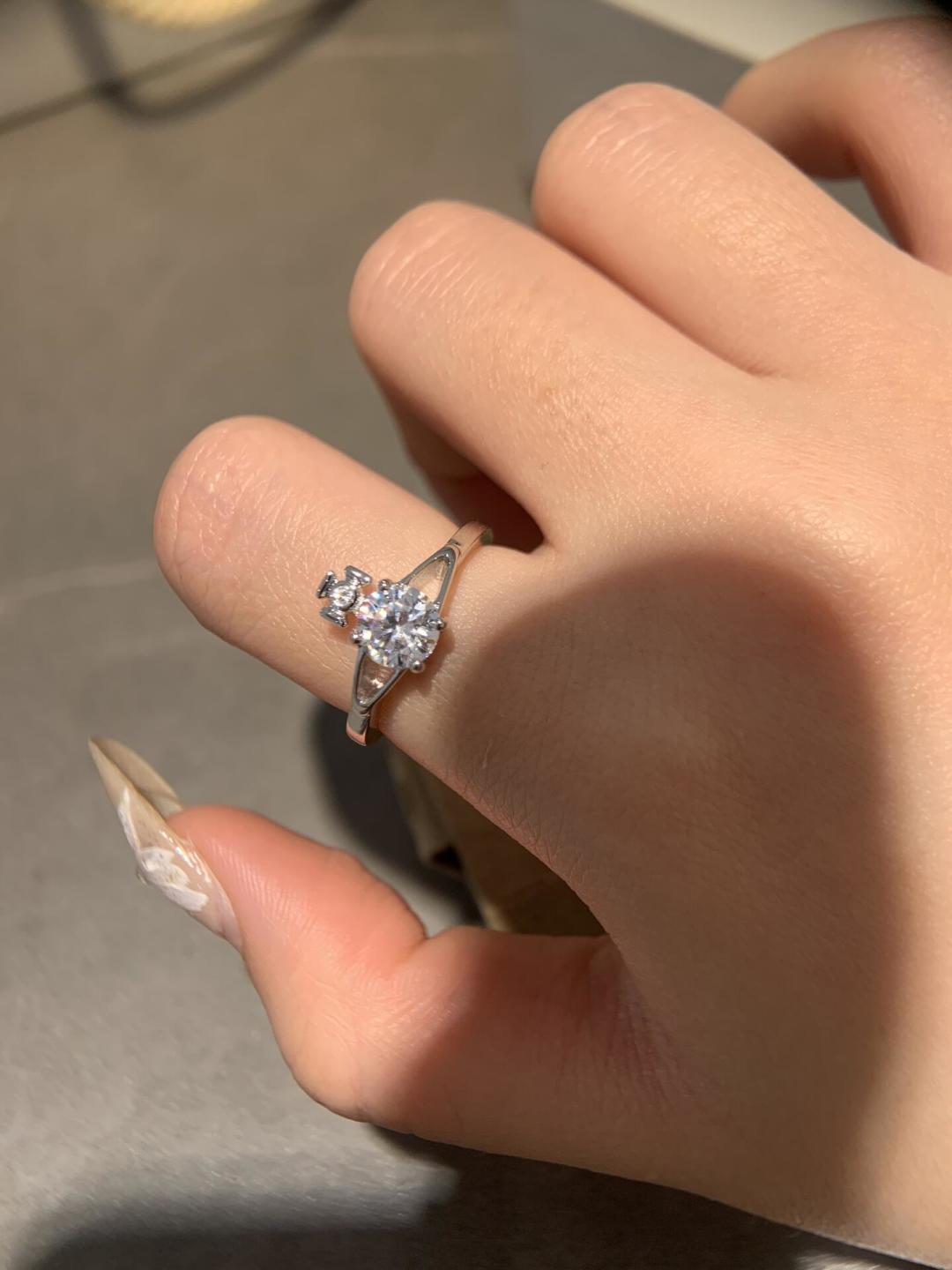 💋 vivienne westwood西太后薇薇安💍英国时装设计师，时装的朋克之母！时尚潮流风格，品质强