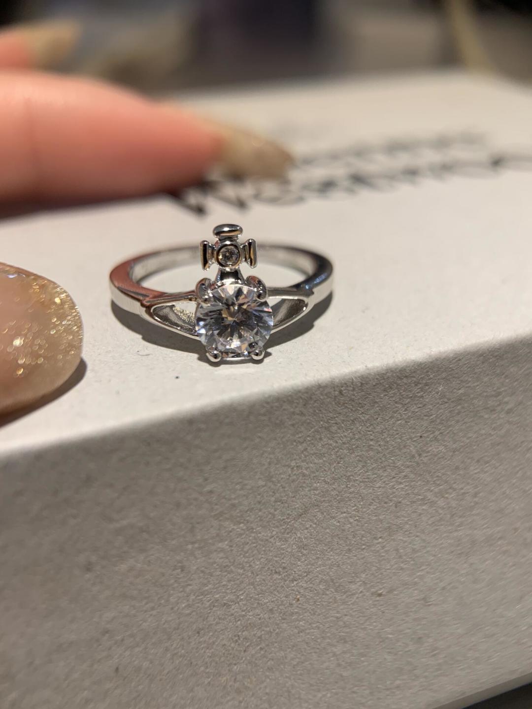 💋 vivienne westwood西太后薇薇安💍英国时装设计师，时装的朋克之母！时尚潮流风格，品质强