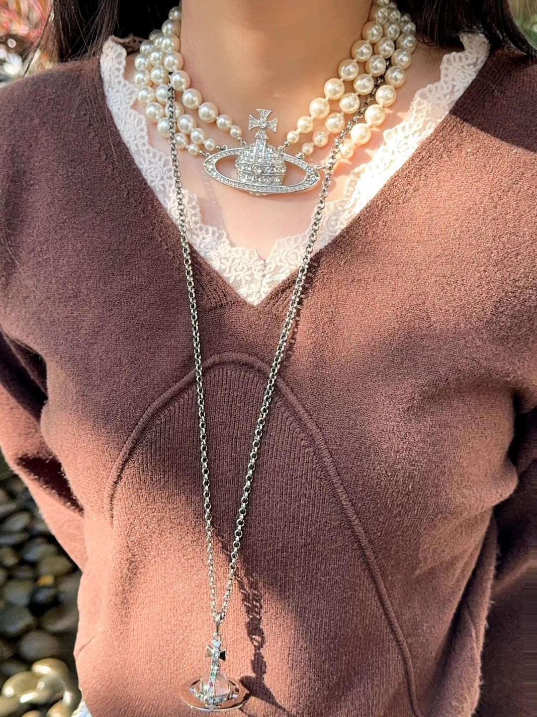 Vivienne Westwood 三层珍珠项链vivienne westwood西太后薇薇安 英国时装设计师 时装的朋克之母 潮流风格