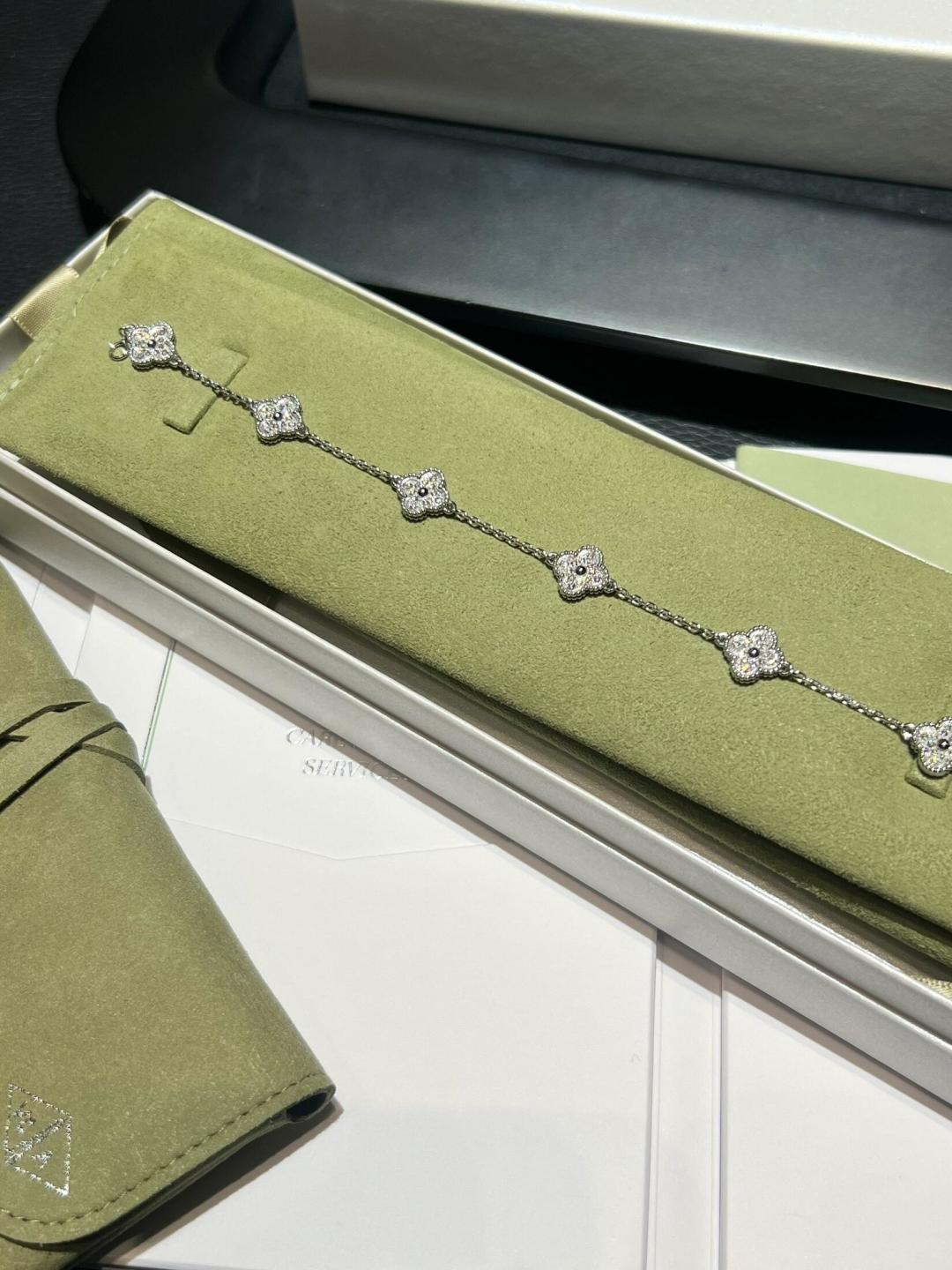 China Replica VCA Jewelry VCAES0402-4419