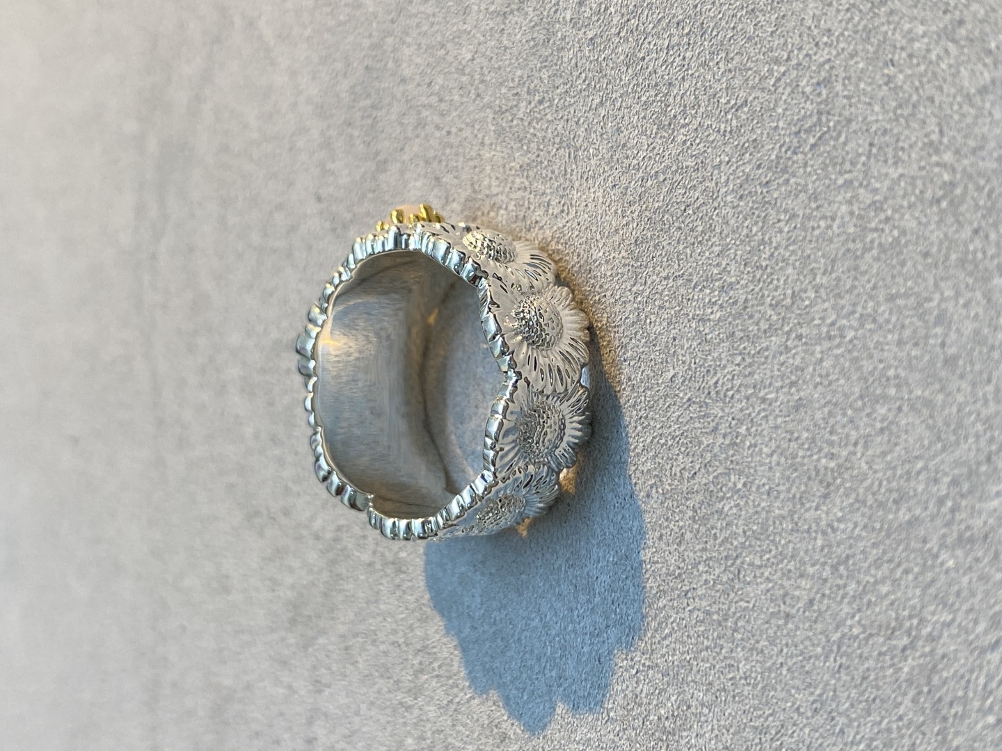 ¥380 V GOLD-TO-COMPOSITE BUCHILATI’S CHAMOMILE RING 678 YARDS - 图片 6