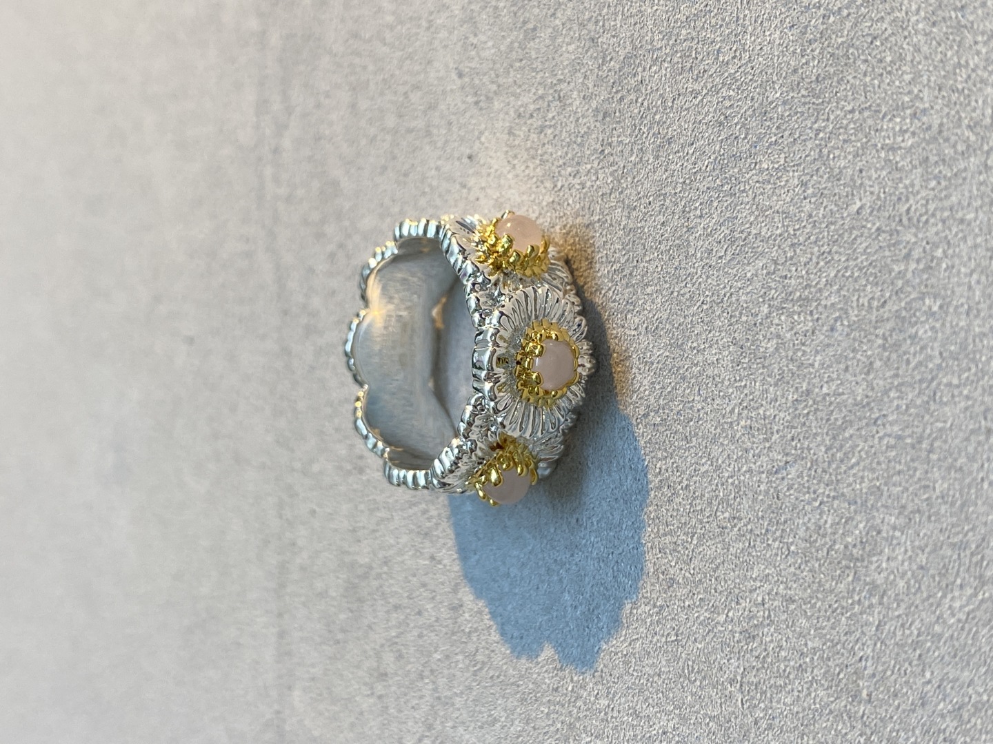 ¥380 V GOLD-TO-COMPOSITE BUCHILATI’S CHAMOMILE RING 678 YARDS - 图片 4