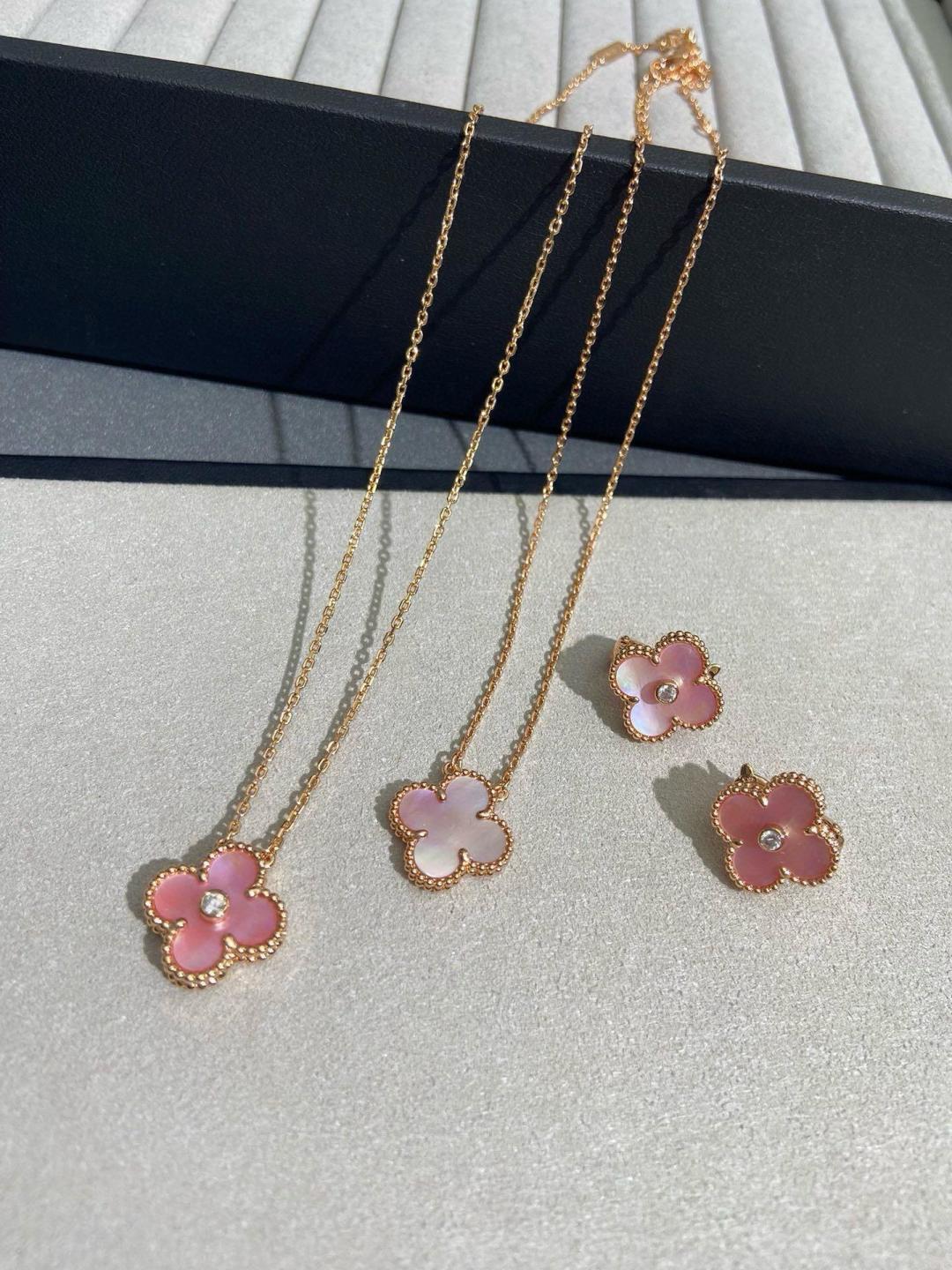 Van Cleef & Arpels Haute Couture Haute Couture Fine Jewelry Necklace