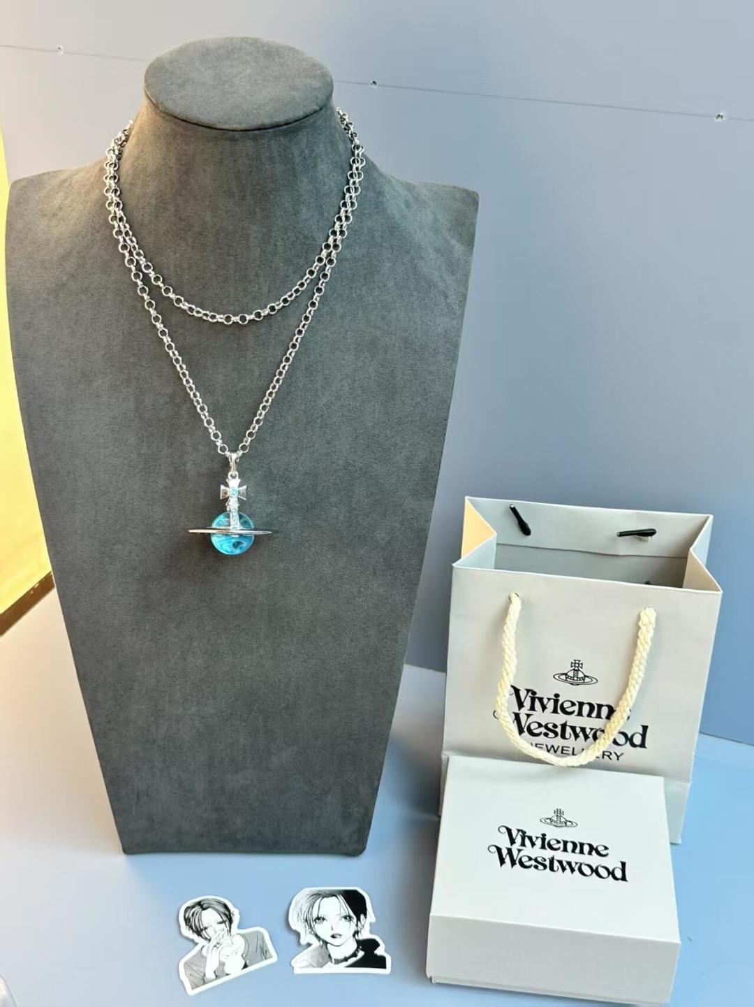 大号西太后项链 闭眼入准没错！纯粹王冠球是经典的象征，闪耀土星环勾勒未来波光流转间，开启一场与未来的崭新