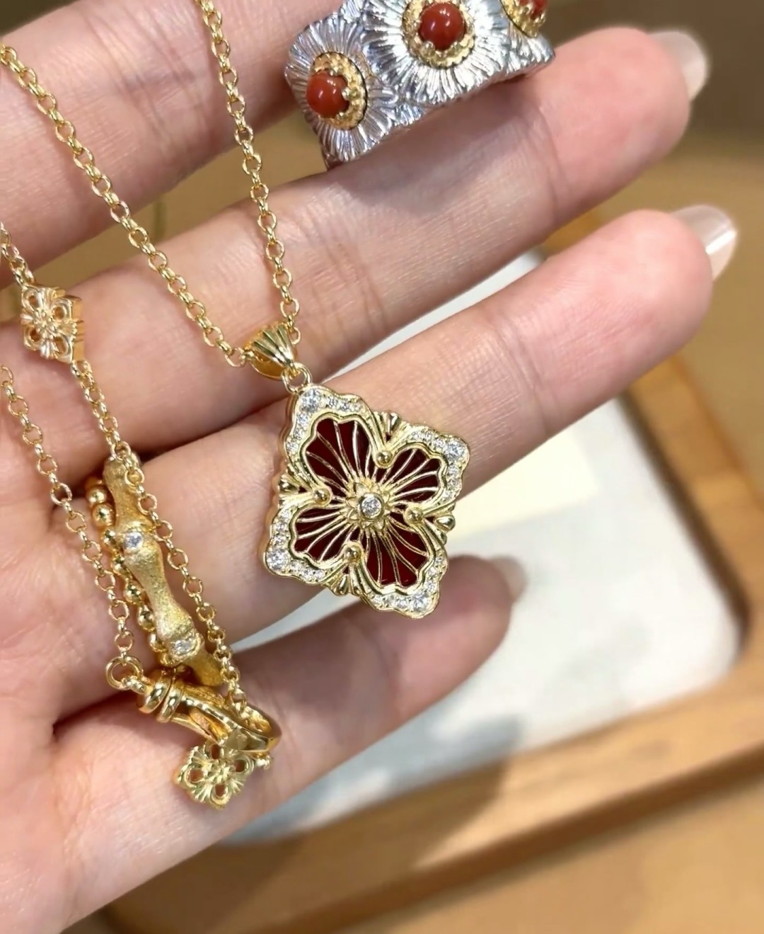¥380 V GOLD-TO-MIXED BUCHILATI RED MANAU, 678 YARDS - 图片 4