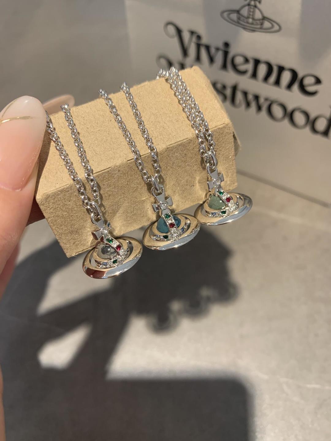 💋 Vivienne Westwood薇薇安西太后 优雅大方精工设计   青春活力    一眼就被这款吸