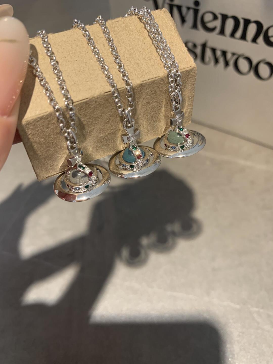 💋 Vivienne Westwood薇薇安西太后 优雅大方精工设计   青春活力    一眼就被这款吸
