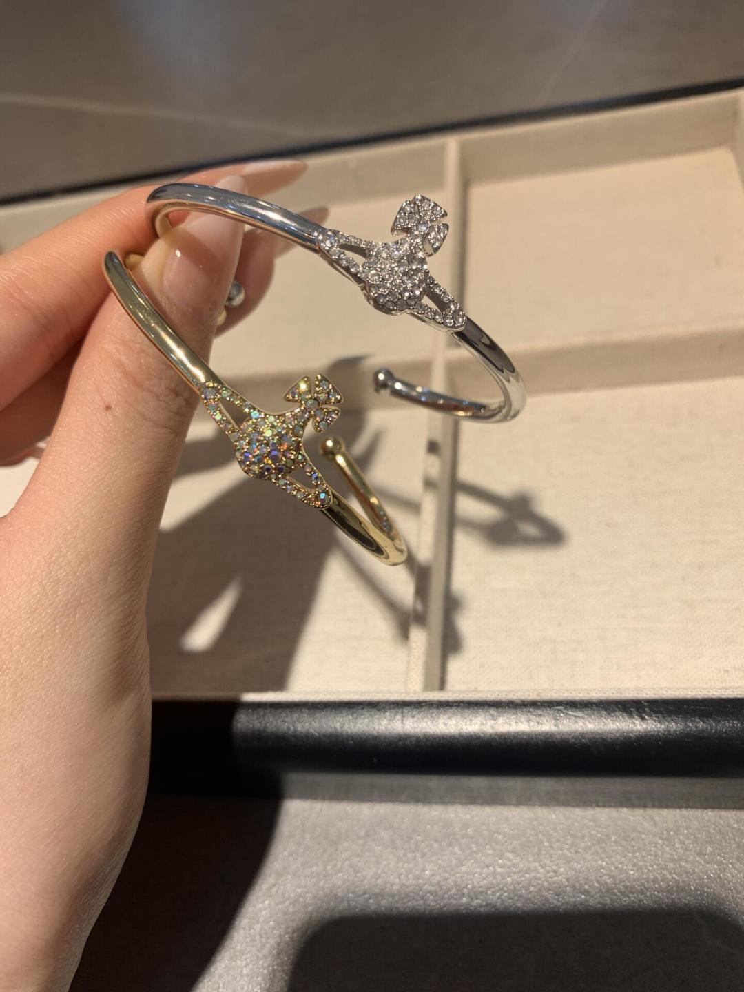  西太后【VivienneWestwood】什么是快乐星球，来，这就是快乐星球！重磅推荐，闭眼入准没错！