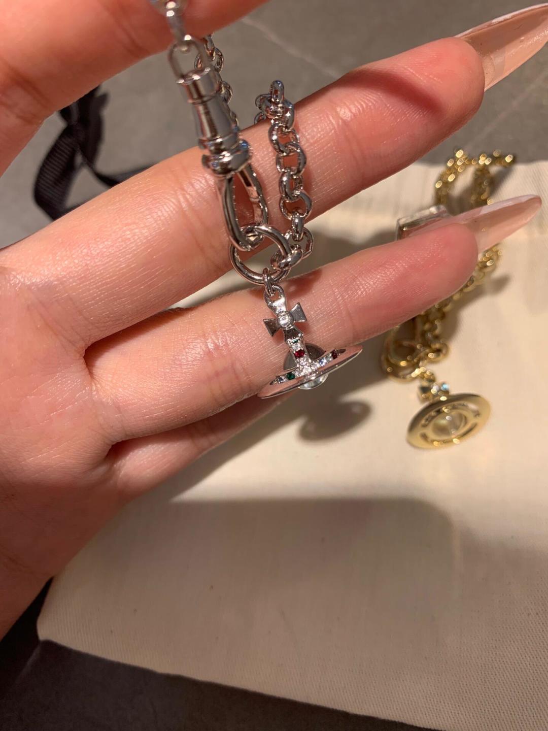  西太后【VivienneWestwood】什么是快乐星球，来，这就是快乐星球！重磅推荐，闭眼入准没错！