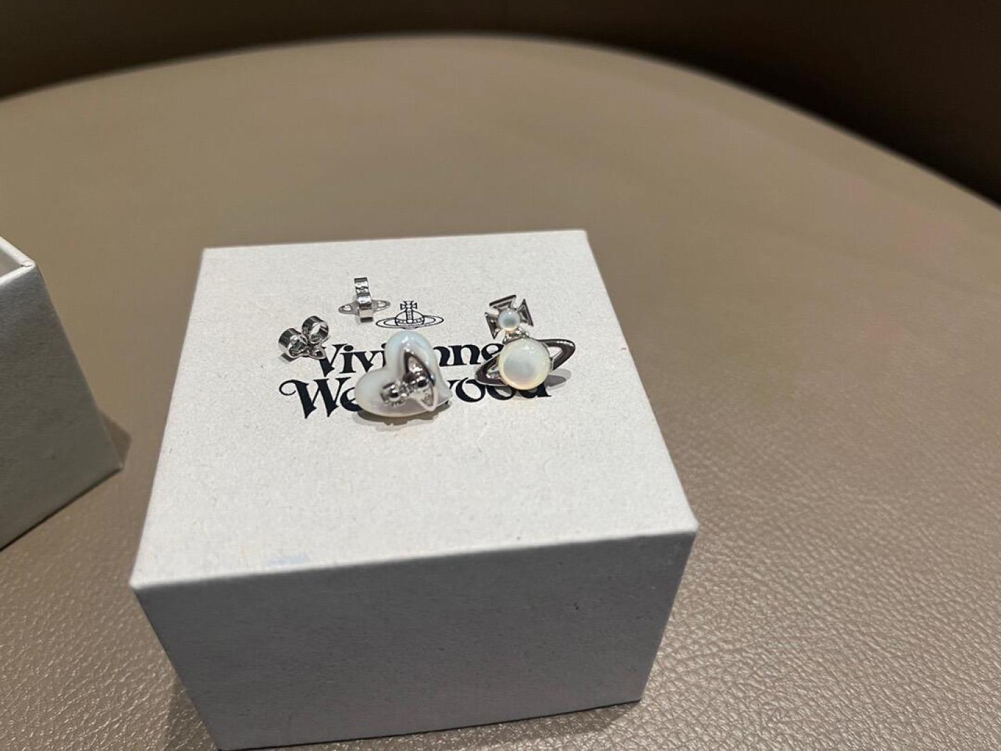  西太后【VivienneWestwood】什么是快乐星球，来，这就是快乐星球！重磅推荐，闭眼入准没错！
