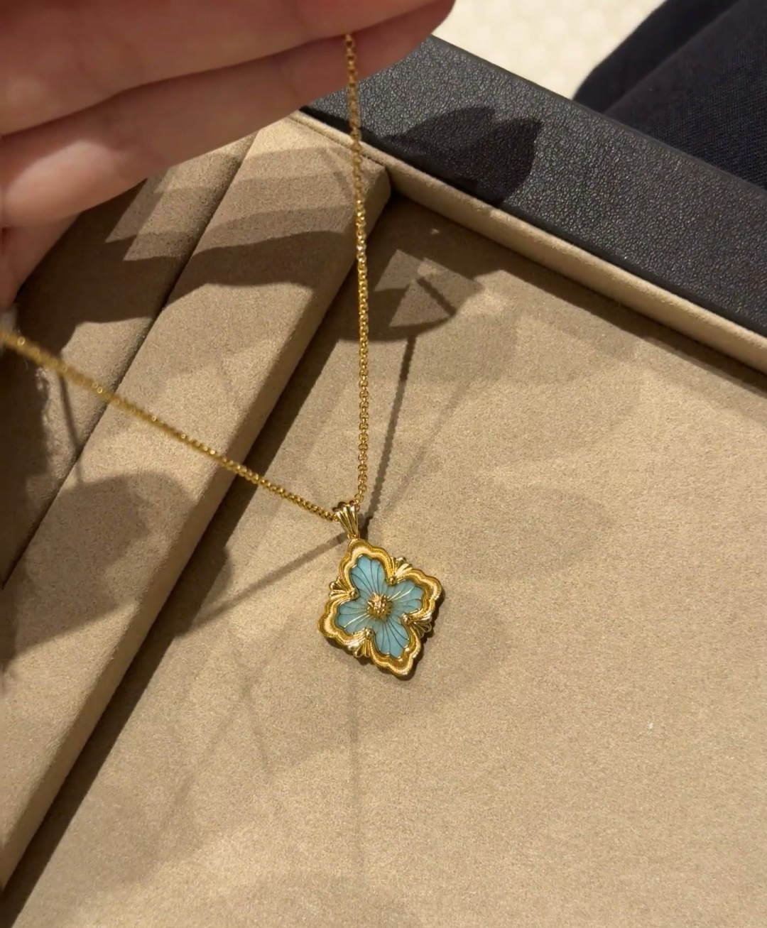 Buccellati V金材质 精工布契拉提天河石大号项链