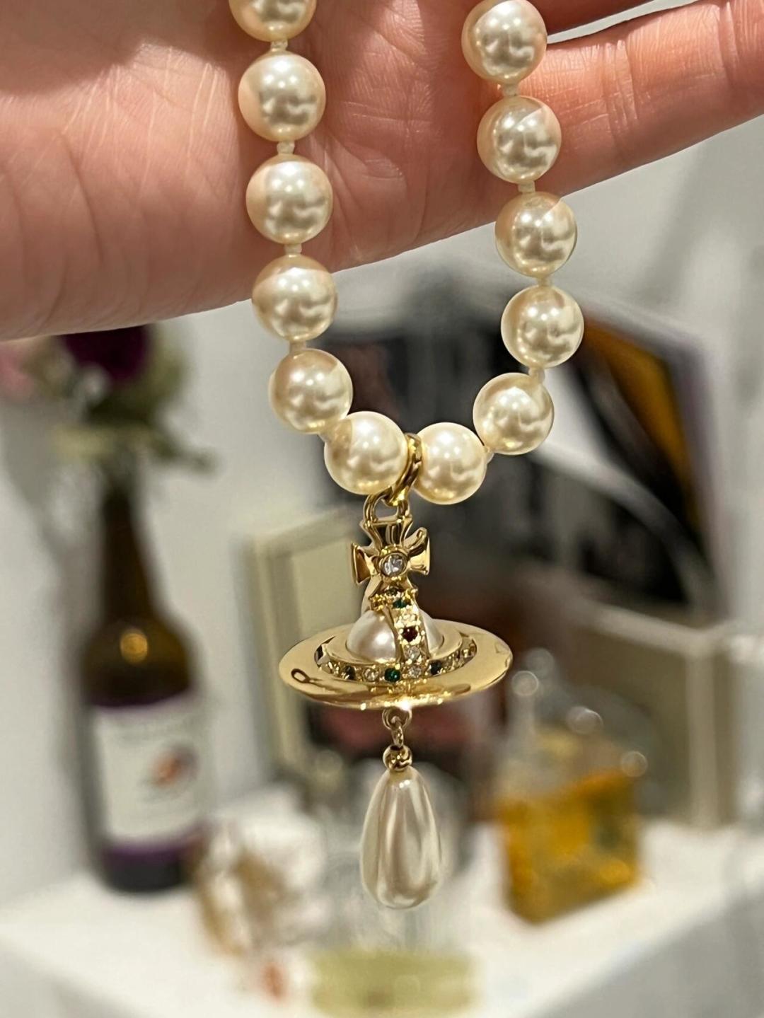 珍珠项链vivienne westwood西太后薇薇安💍英国时装设计师，时装的朋克之母！时尚潮流风格，品