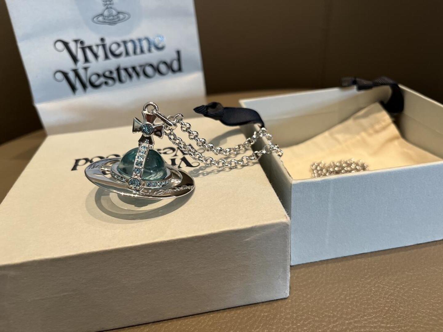 西太后大号毛衣链【VivienneWestwood】什么是快乐星球，来，这就是快乐星球！重磅推荐，闭眼入