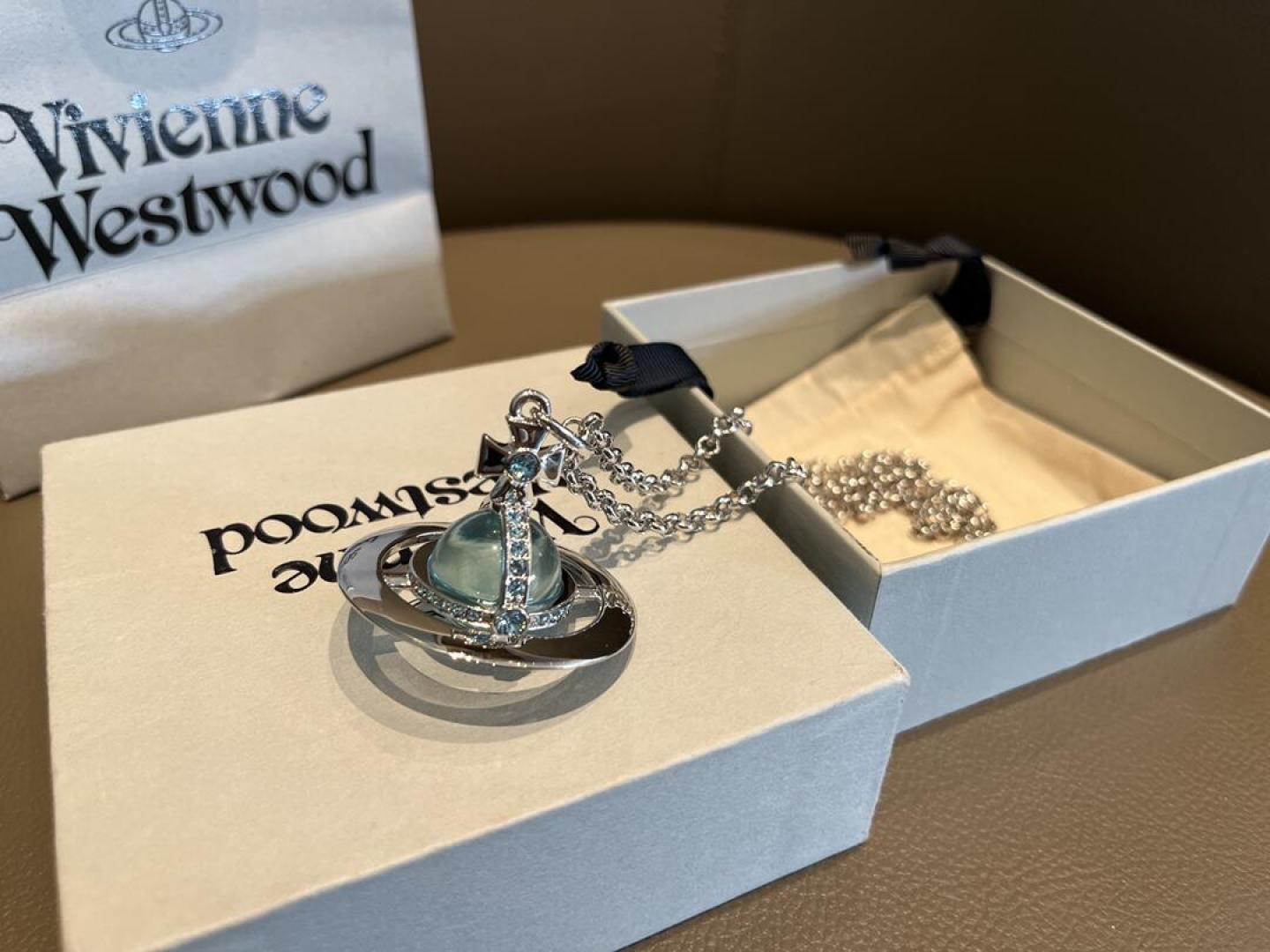 西太后大号毛衣链【VivienneWestwood】什么是快乐星球，来，这就是快乐星球！重磅推荐，闭眼入
