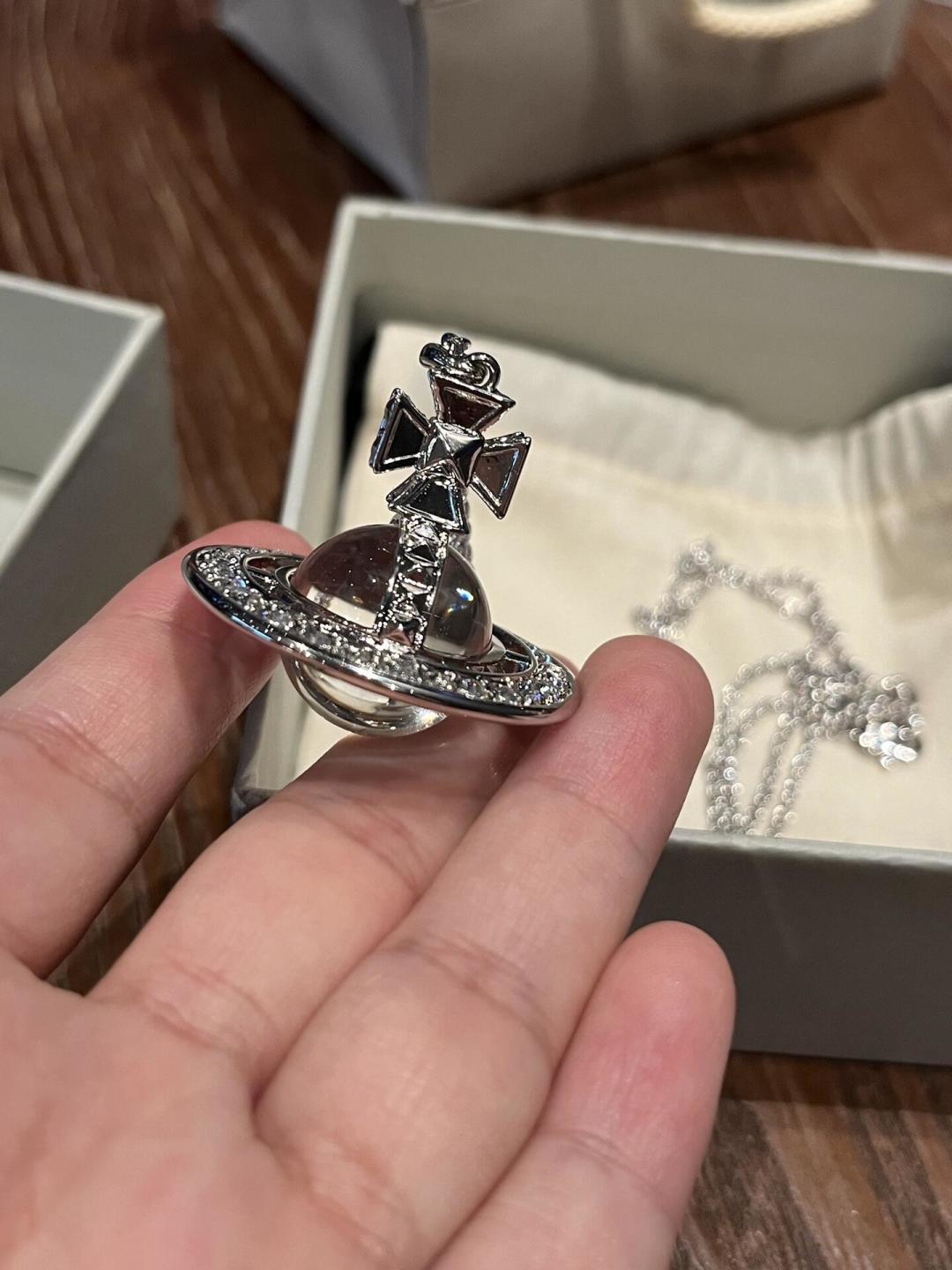 西太后大号毛衣链【VivienneWestwood】什么是快乐星球，来，这就是快乐星球！重磅推荐，闭眼入