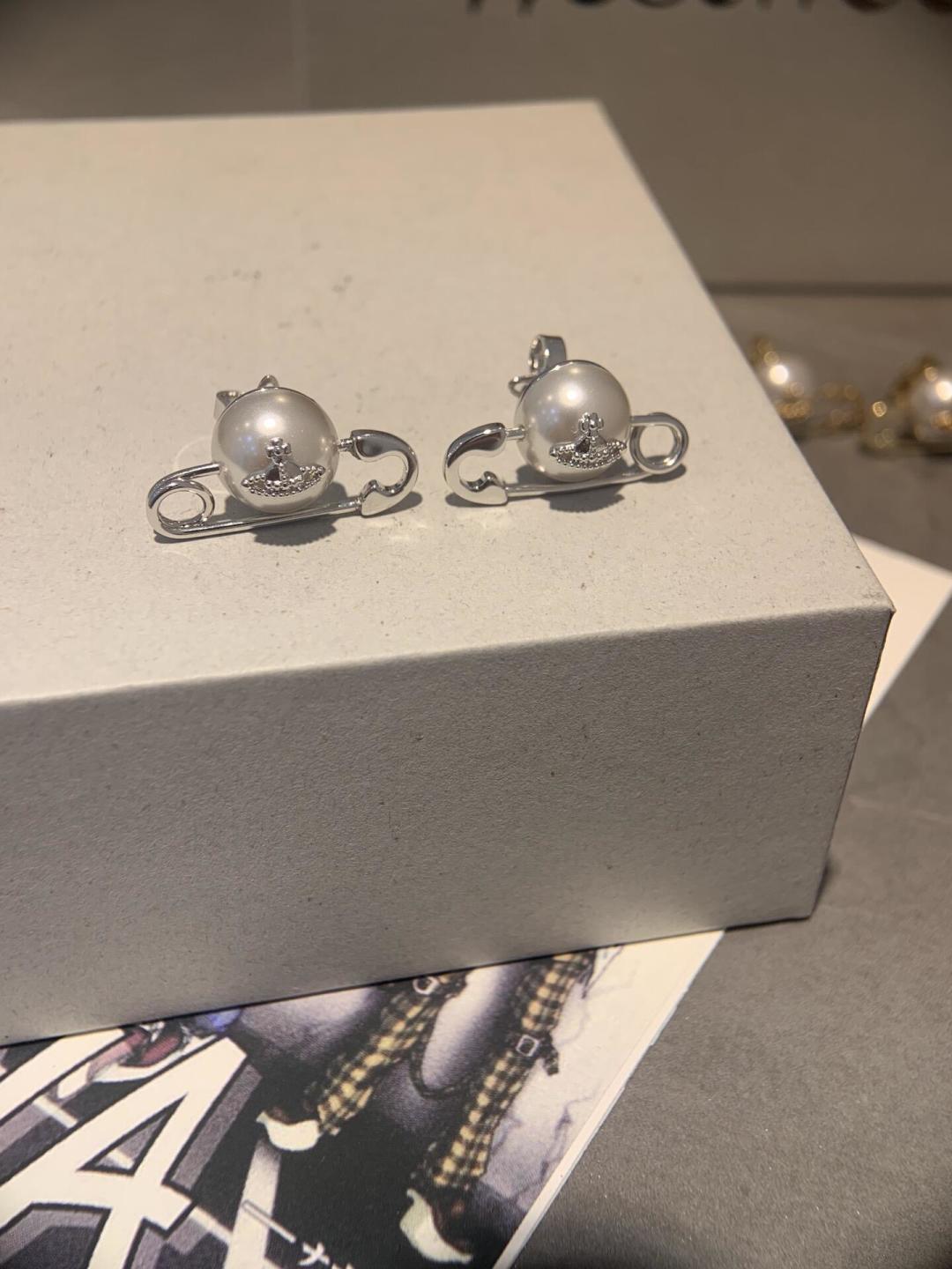 西太后【VivienneWestwood】什么是快乐星球，来，这就是快乐星球！重磅推荐，闭眼入准没错！纯