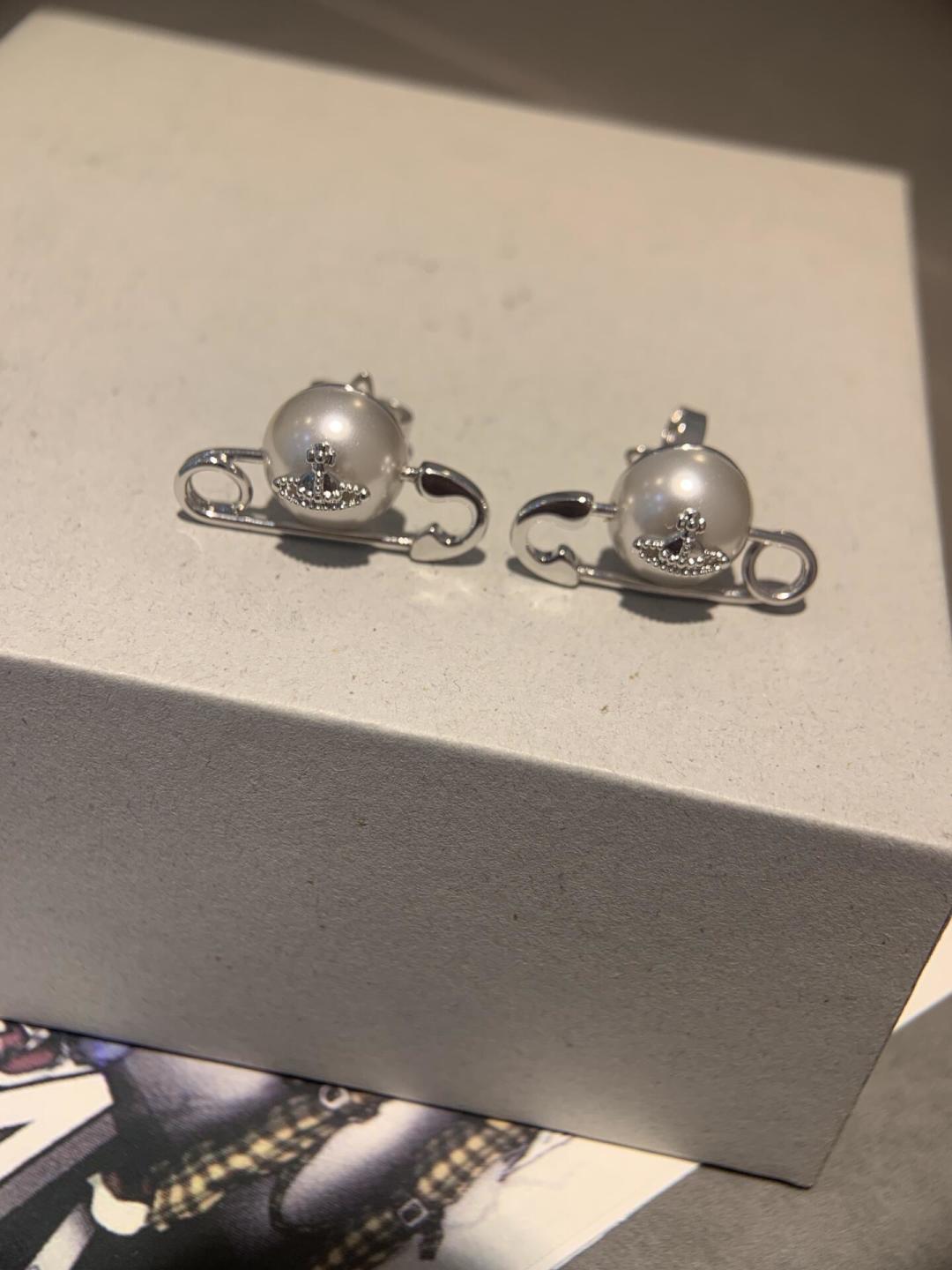 西太后【VivienneWestwood】什么是快乐星球，来，这就是快乐星球！重磅推荐，闭眼入准没错！纯