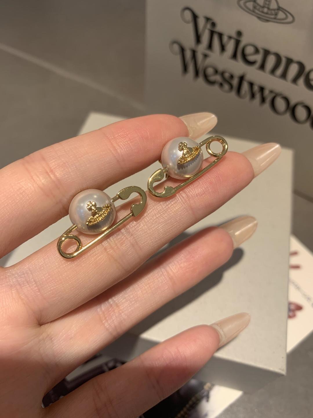 西太后【VivienneWestwood】什么是快乐星球，来，这就是快乐星球！重磅推荐，闭眼入准没错！纯