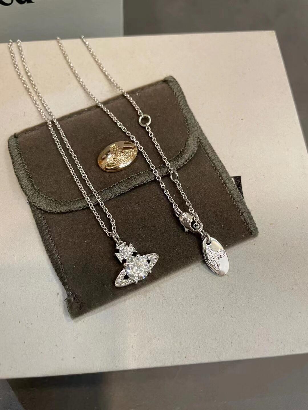 西太后项链【VivienneWestwood】什么是快乐星球，来，这就是快乐星球！重磅推荐，闭眼入准没错