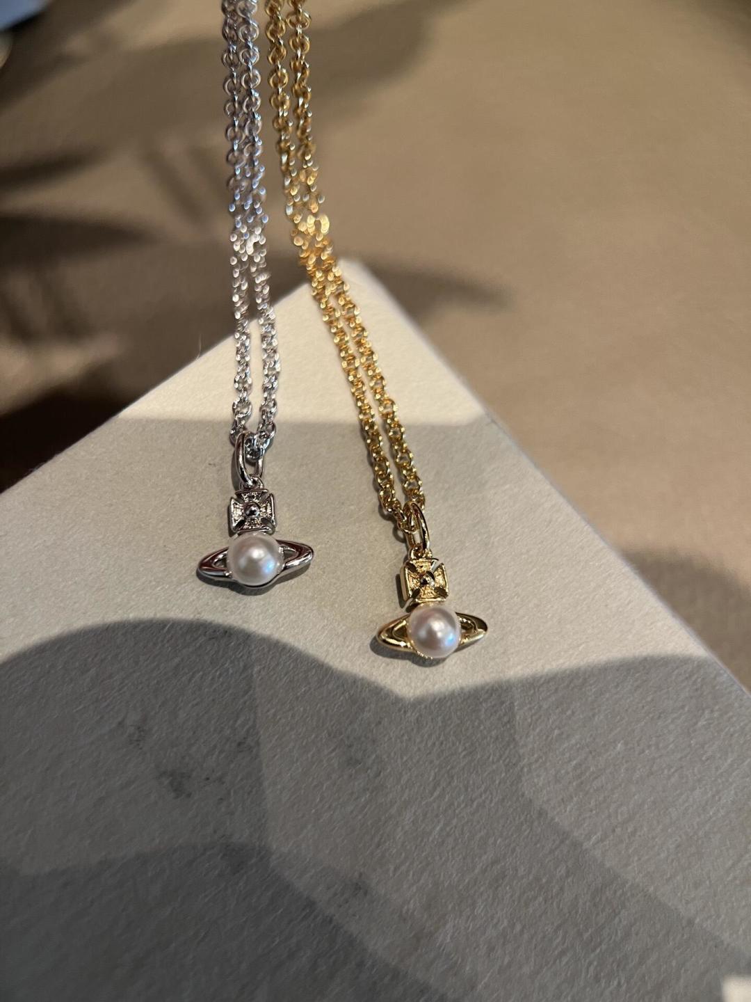 西太后项链【VivienneWestwood】什么是快乐星球，来，这就是快乐星球！重磅推荐，闭眼入准没错
