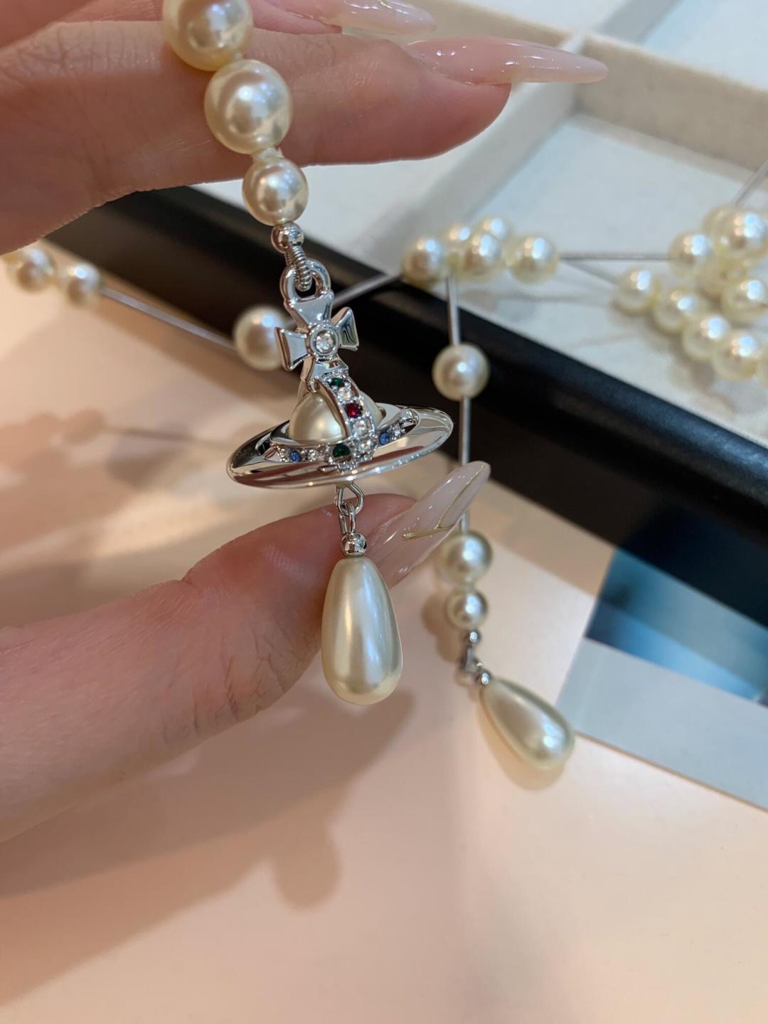 西太后项链【VivienneWestwood】什么是快乐星球，来，这就是快乐星球！重磅推荐，闭眼入准没错