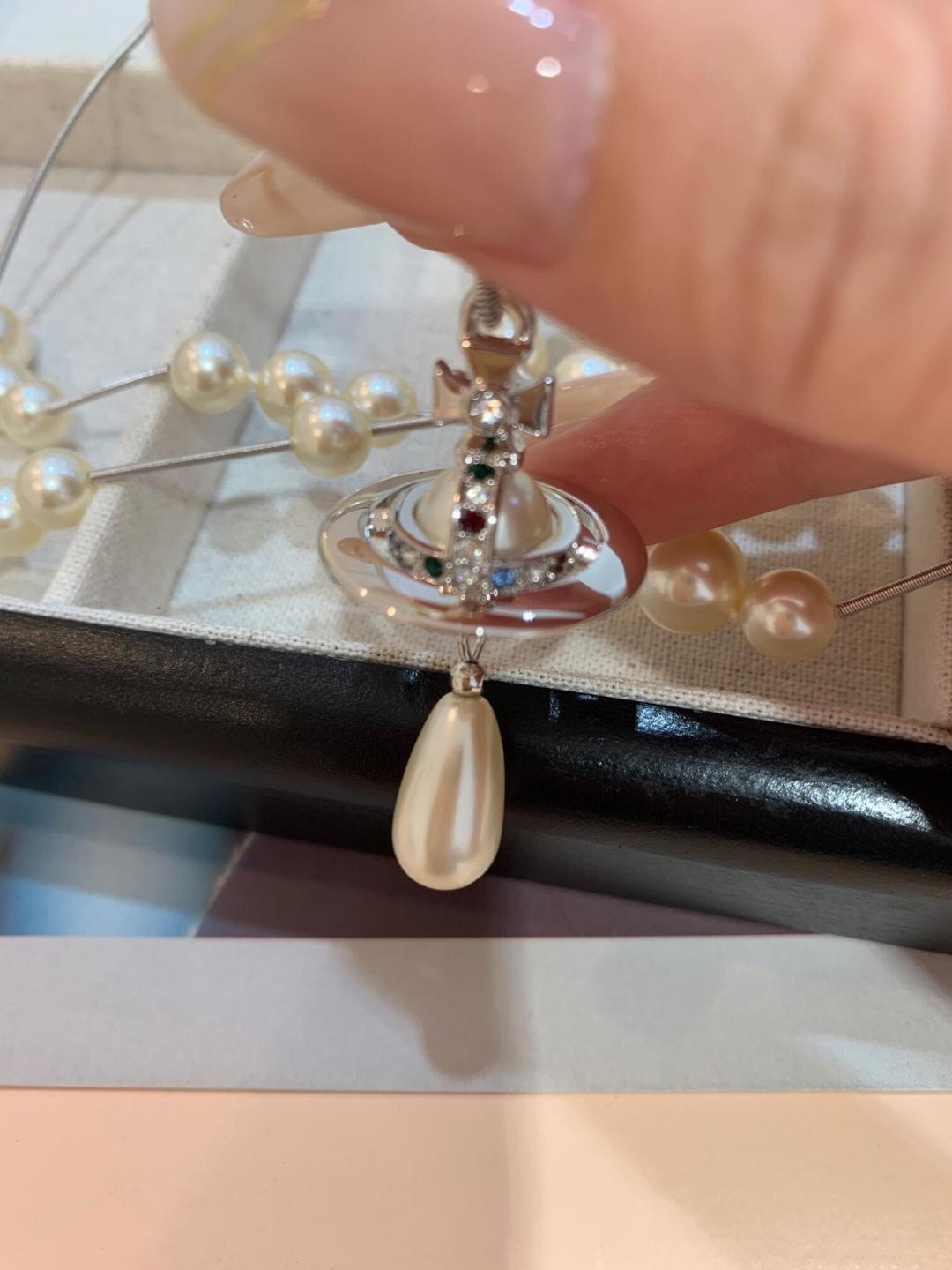 西太后项链【VivienneWestwood】什么是快乐星球，来，这就是快乐星球！重磅推荐，闭眼入准没错