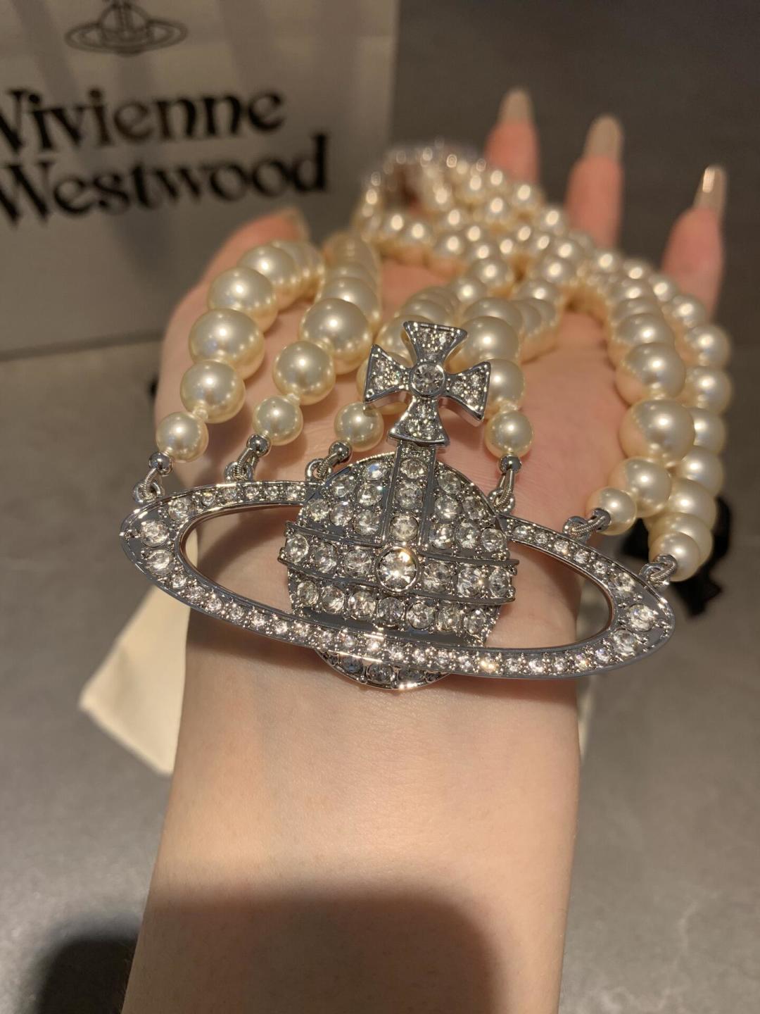 西太后项链【VivienneWestwood】什么是快乐星球，来，这就是快乐星球！重磅推荐，闭眼入准没错