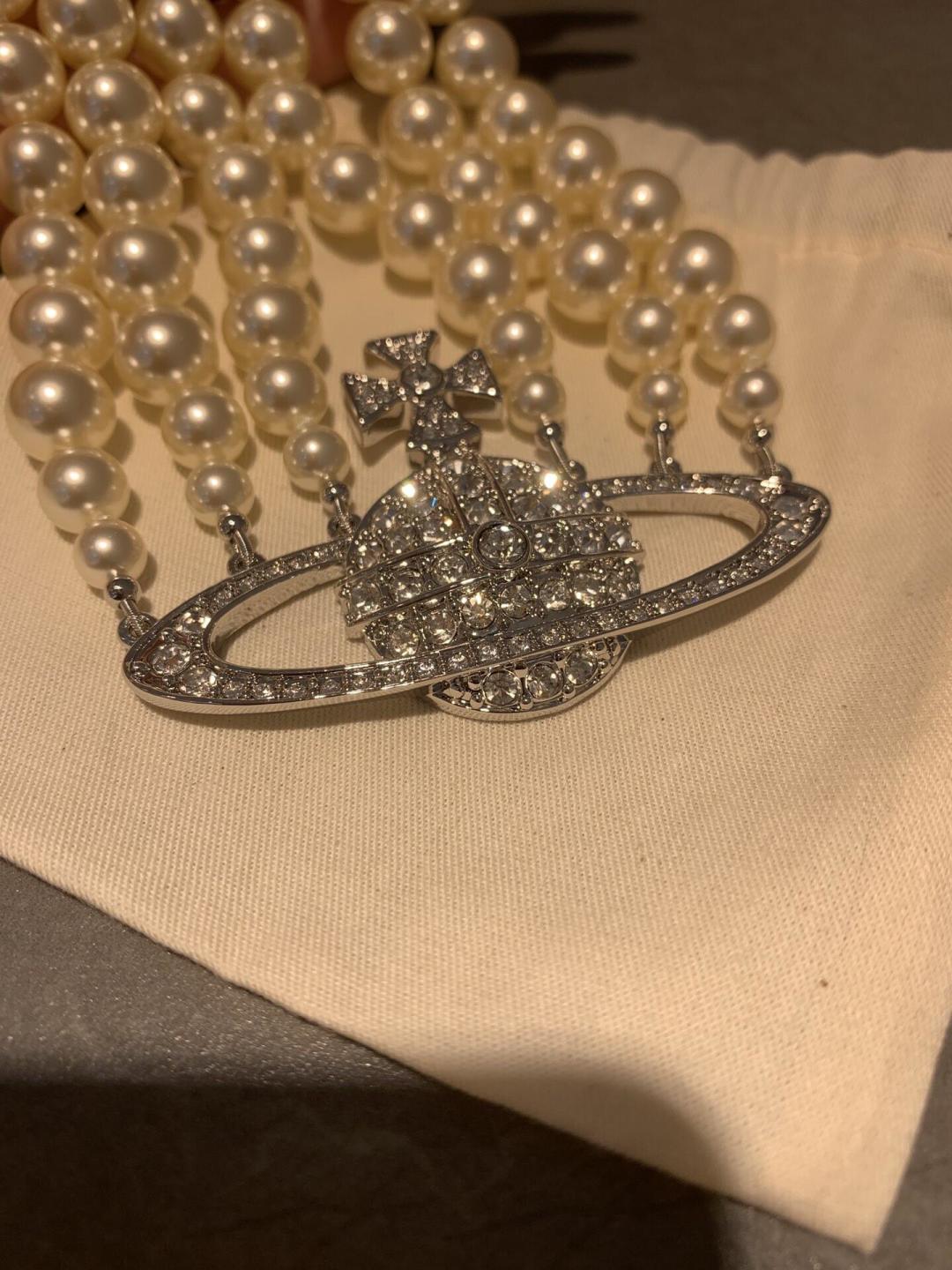 西太后项链【VivienneWestwood】什么是快乐星球，来，这就是快乐星球！重磅推荐，闭眼入准没错