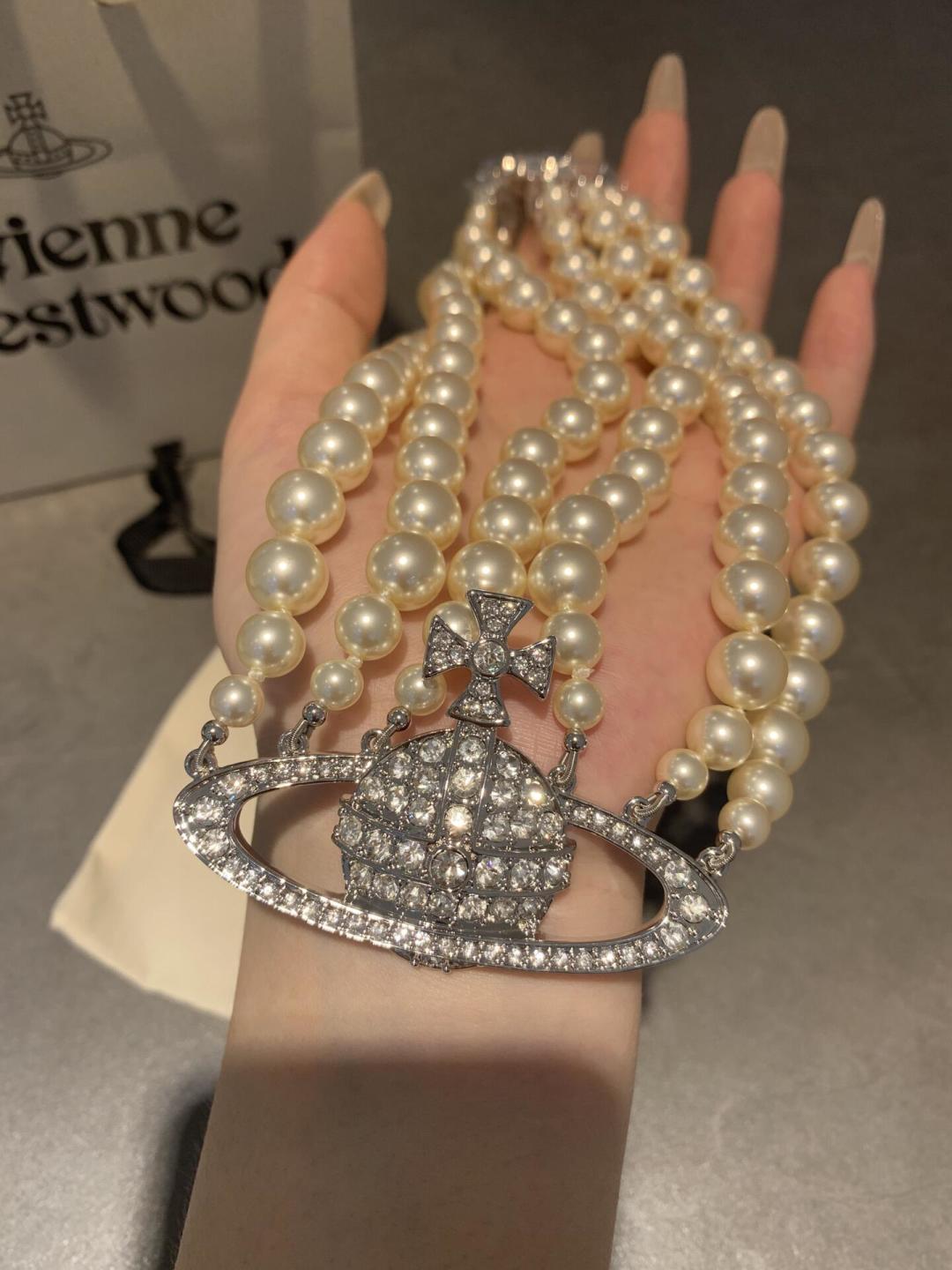 西太后项链【VivienneWestwood】什么是快乐星球，来，这就是快乐星球！重磅推荐，闭眼入准没错