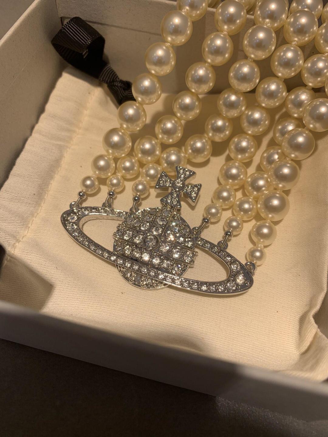西太后项链【VivienneWestwood】什么是快乐星球，来，这就是快乐星球！重磅推荐，闭眼入准没错