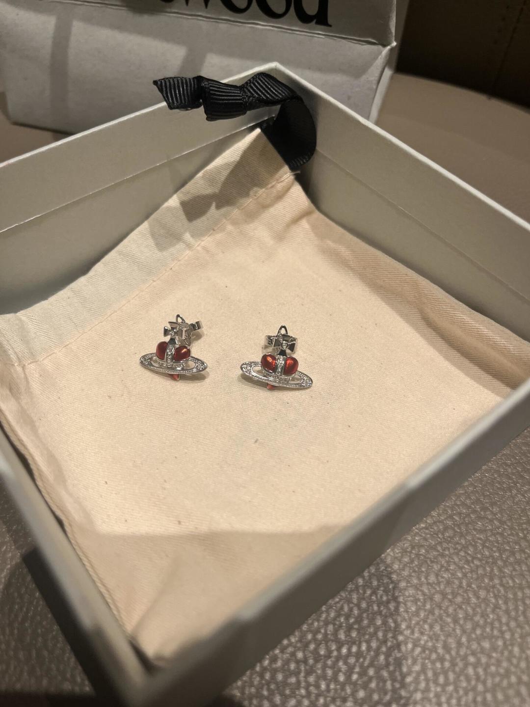 西太后【VivienneWestwood】什么是快乐星球，来，这就是快乐星球！重磅推荐，闭眼入准没错！纯