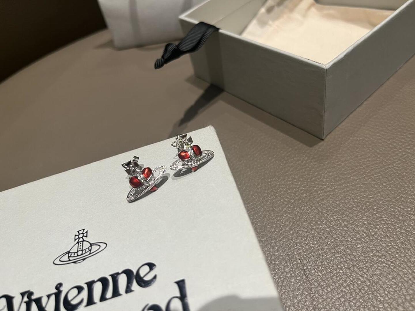 西太后【VivienneWestwood】什么是快乐星球，来，这就是快乐星球！重磅推荐，闭眼入准没错！纯