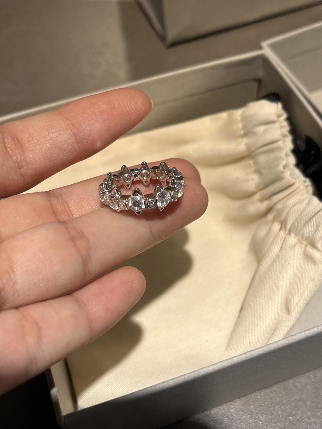 西太后【VivienneWestwood】什么是快乐星球，来，这就是快乐星球！重磅推荐，闭眼入准没错！纯