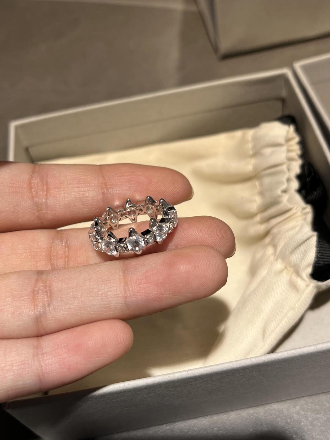 西太后【VivienneWestwood】什么是快乐星球，来，这就是快乐星球！重磅推荐，闭眼入准没错！纯