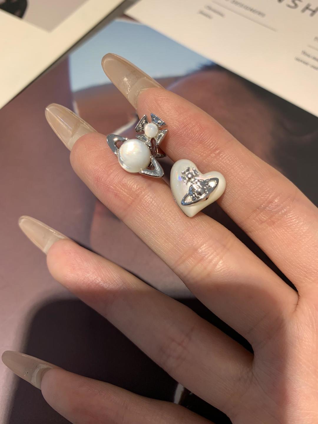 西太后【VivienneWestwood】什么是快乐星球，来，这就是快乐星球！重磅推荐，闭眼入准没错！纯