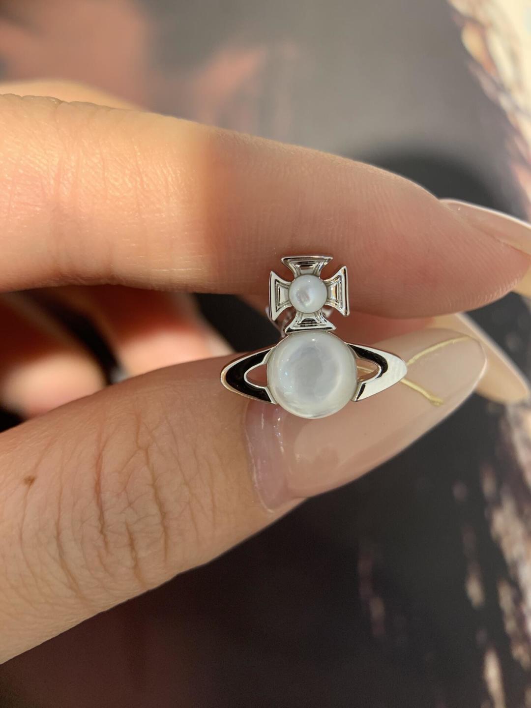 西太后【VivienneWestwood】什么是快乐星球，来，这就是快乐星球！重磅推荐，闭眼入准没错！纯