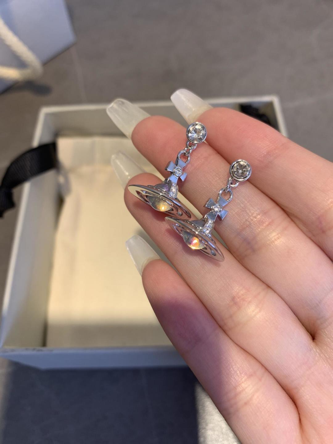 西太后【VivienneWestwood】什么是快乐星球，来，这就是快乐星球！重磅推荐，闭眼入准没错！纯