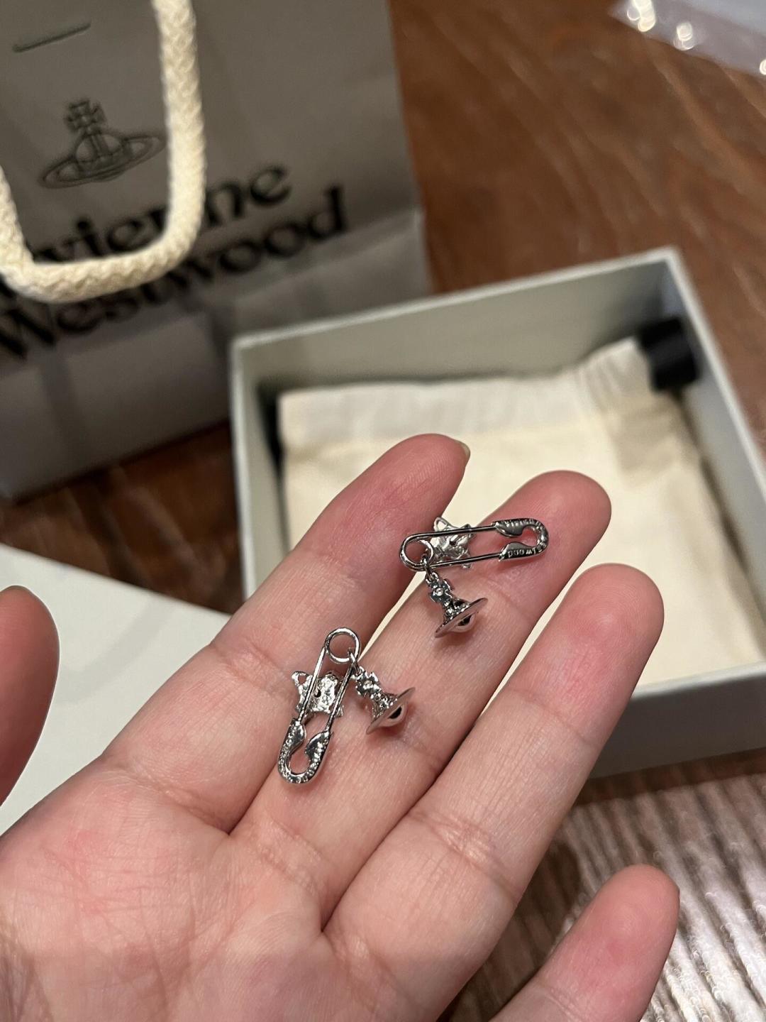 西太后【VivienneWestwood】什么是快乐星球，来，这就是快乐星球！重磅推荐，闭眼入准没错！纯