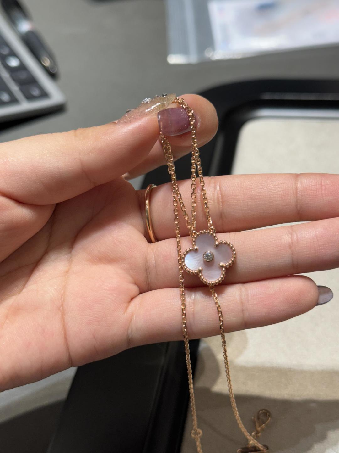 China Replica VCA Jewelry VCAES0406-2748