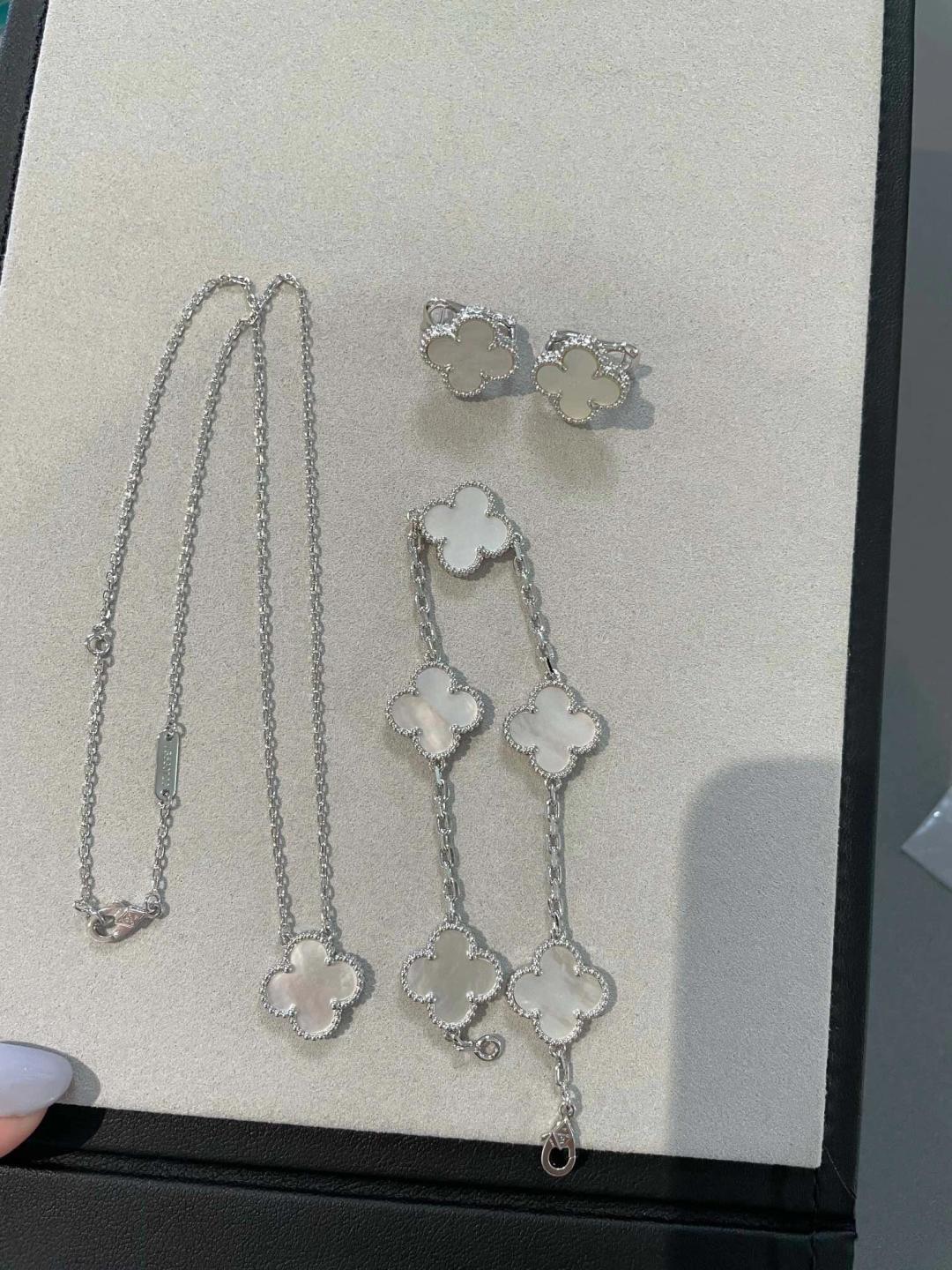 China Replica VCA Jewelry VCAES0406-2954