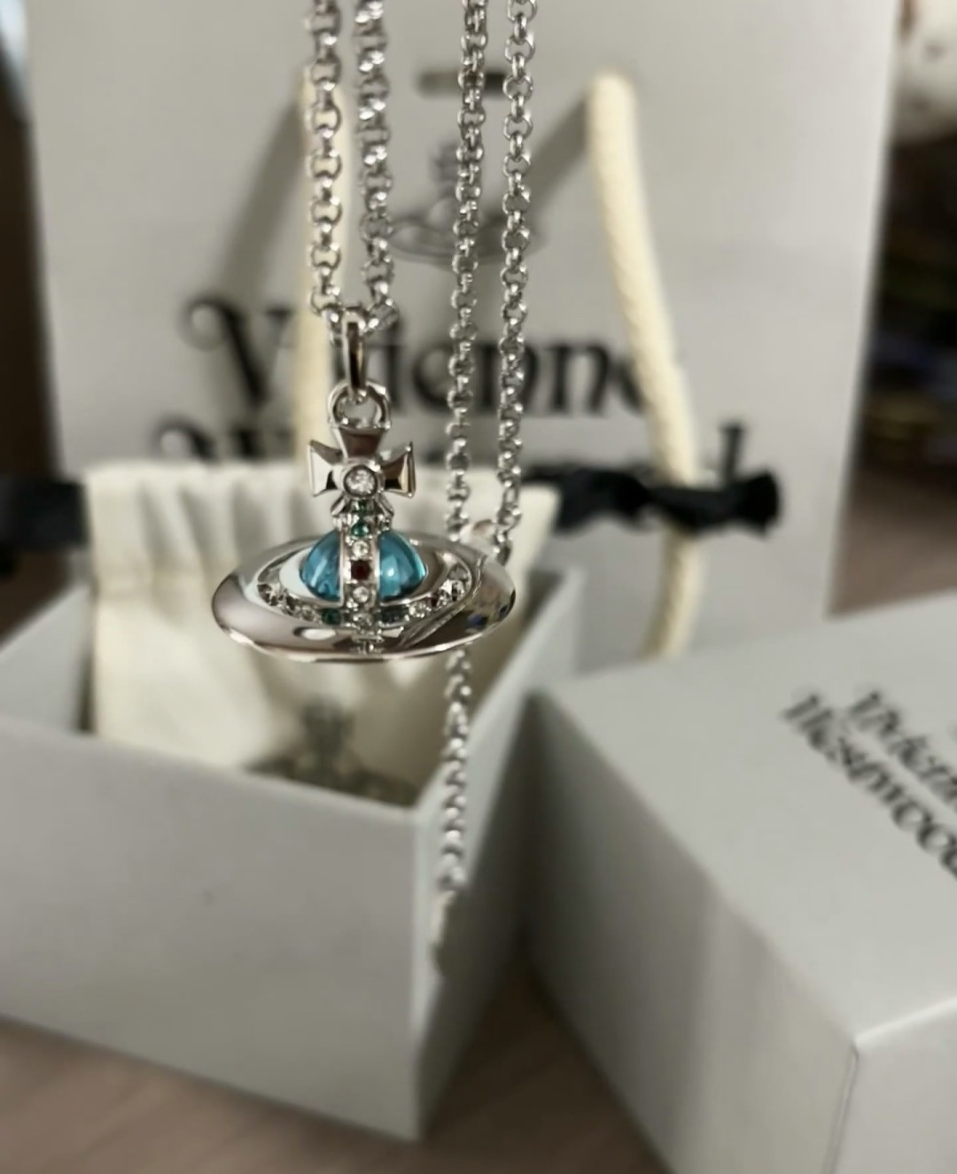 中号西太后【VivienneWestwood】什么是快乐星球，来，这就是快乐星球！重磅推荐，闭眼入准没错