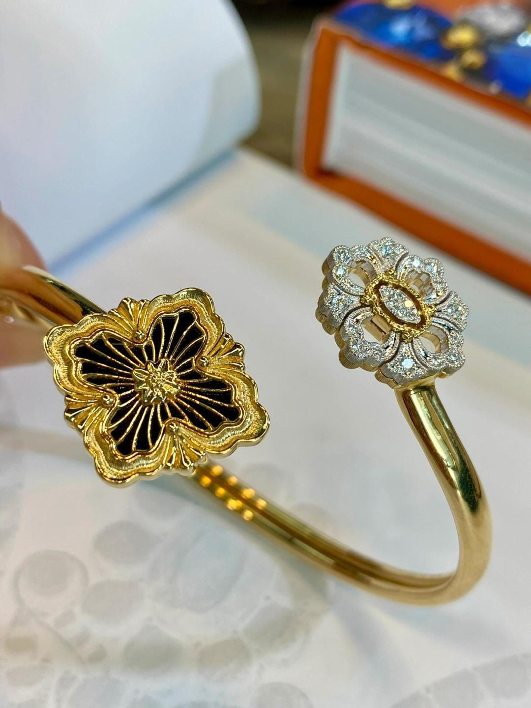 Buccellati V金材质布契拉提黑玛瑙手镯