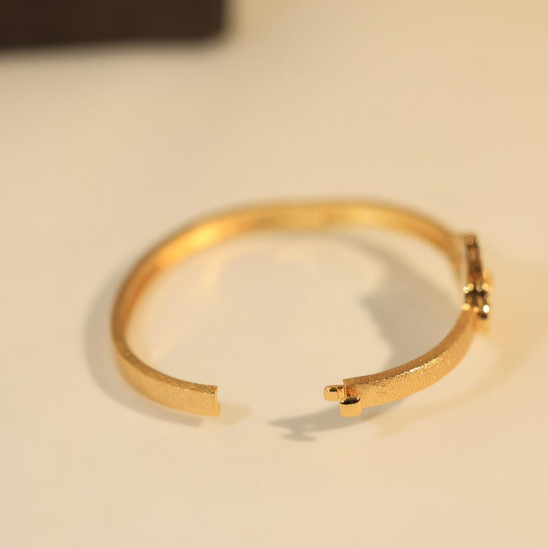 Buccellati V金材质布契拉提白贝母手镯