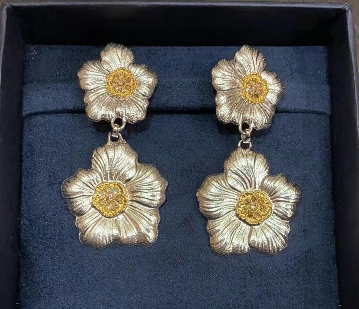 Buccellati V金材质布契拉提双花耳环