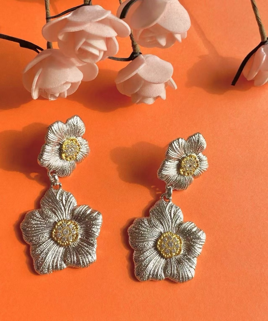 Buccellati V金材质布契拉提双花耳环