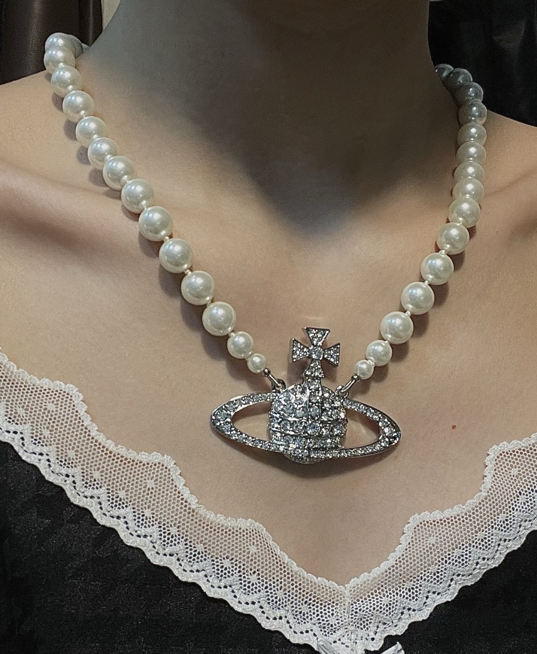 Vivienne Westwood 西太后【VivienneWestwood】什么是快乐星球