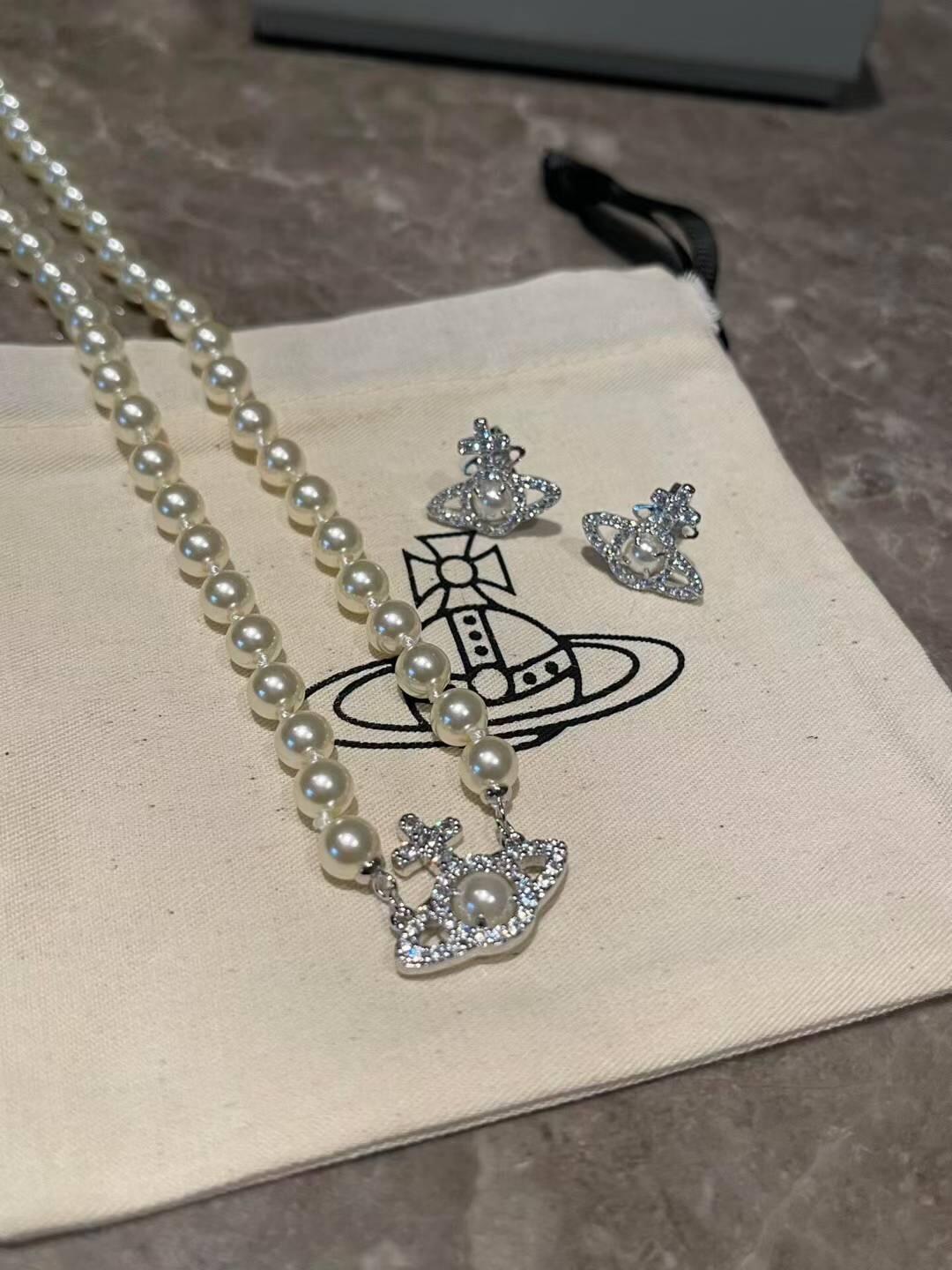 Vivienne Westwood 珍珠项链西太后【VivienneWestwood】什么是快乐星球 来