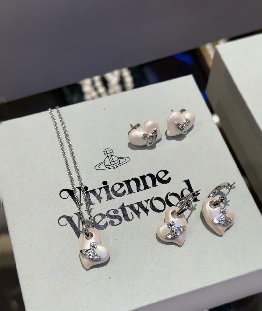 Vivienne Westwood 手链西太后【VivienneWestwood】什么是快乐星球 来 这就是快乐星球 重磅推荐